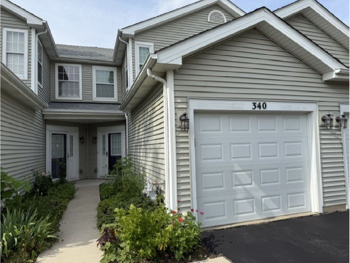  Rented Schaumburg Illinois, 340 Glen Leven