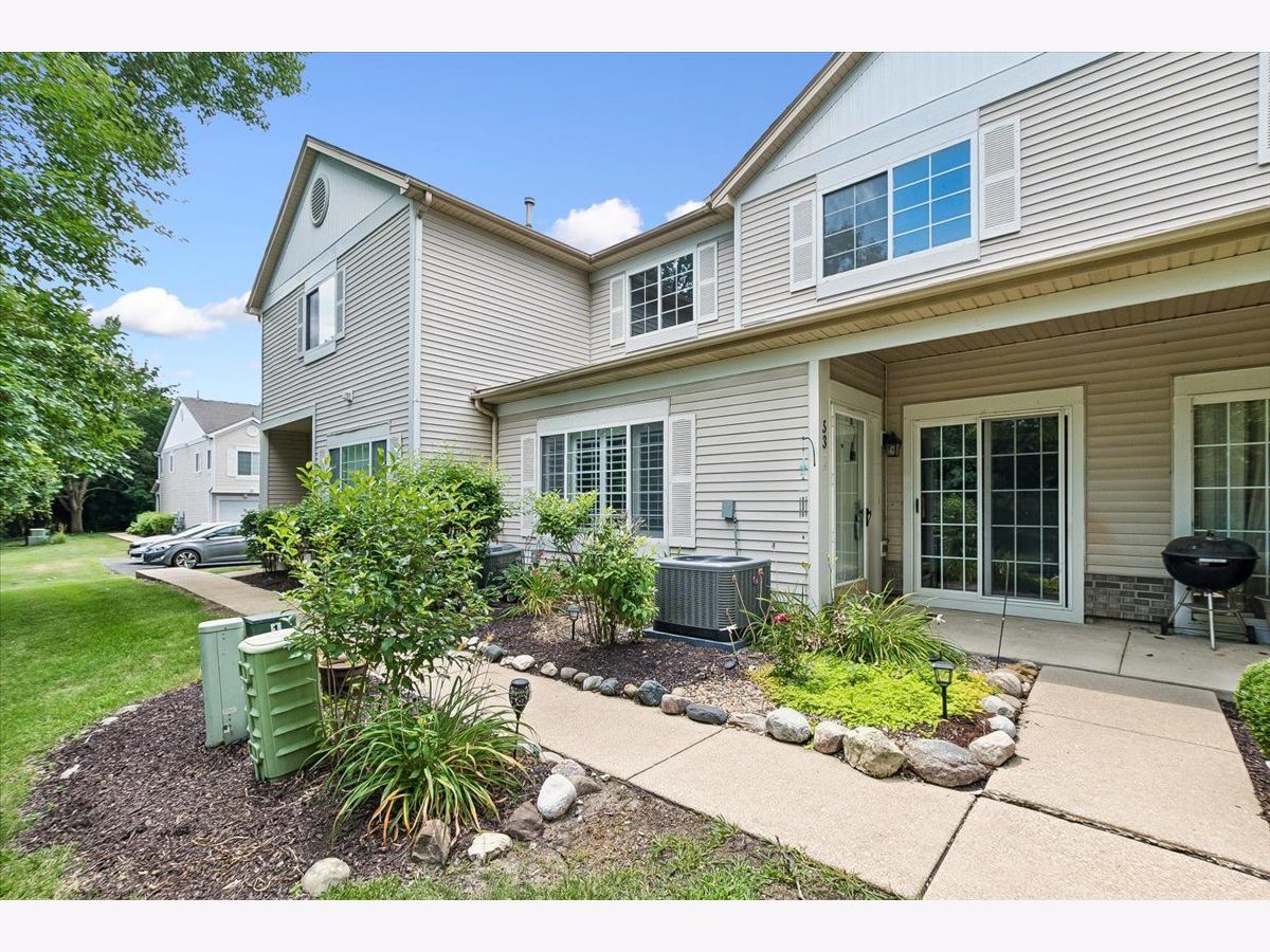 Townhomes & Condos For Rent Heather Glen Aurora Illinois, 53 Braxton