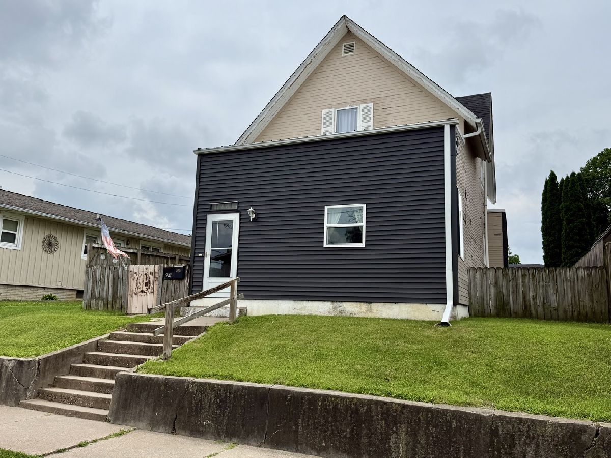  For Sale Clinton Iowa, 247 23rd Avenue
