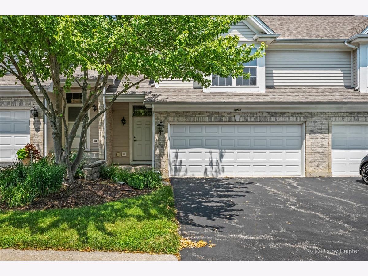  For Rent Cary Illinois, 1058 Danbury
