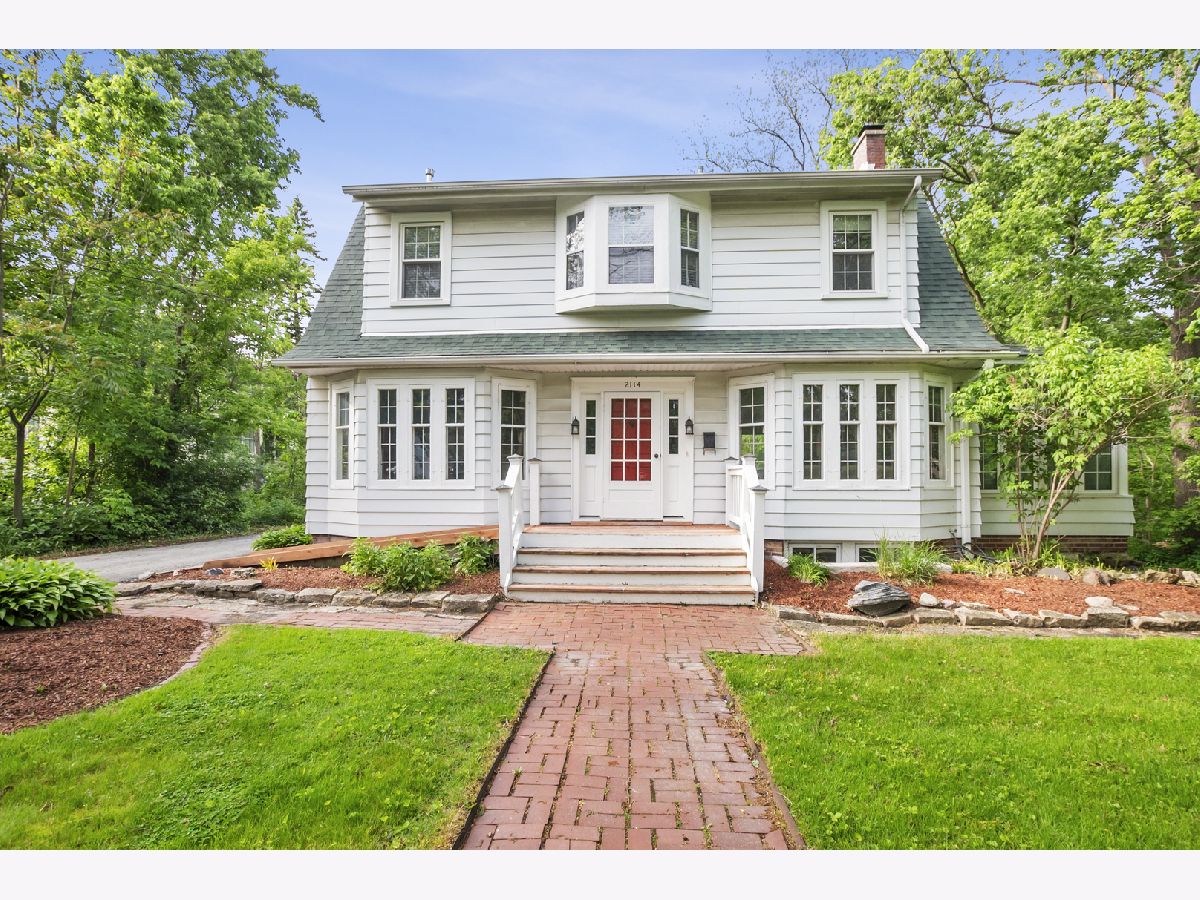 Homes & Townhomes For Sale Ravisloe Homewood Illinois, 2114 Cedar Road