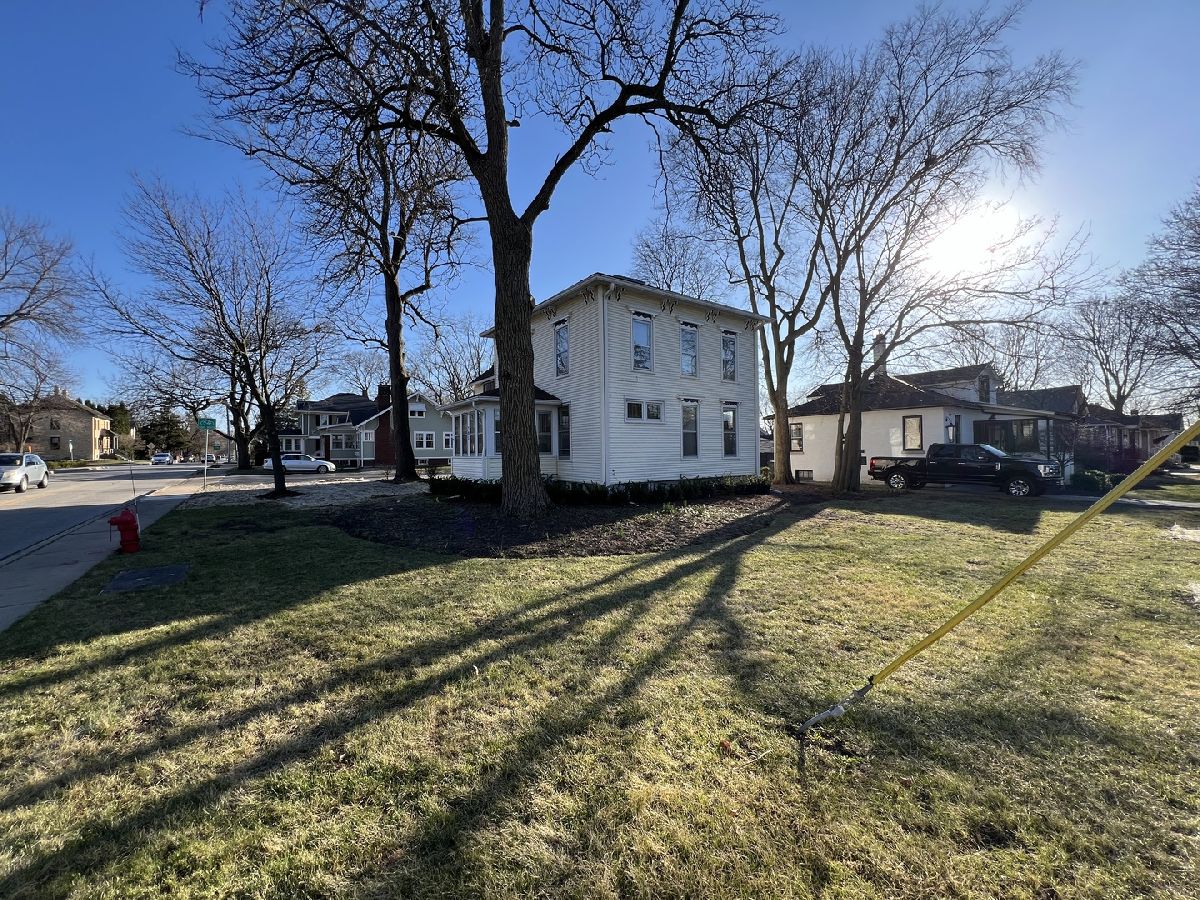  For Rent Barrington Illinois, 301 Main