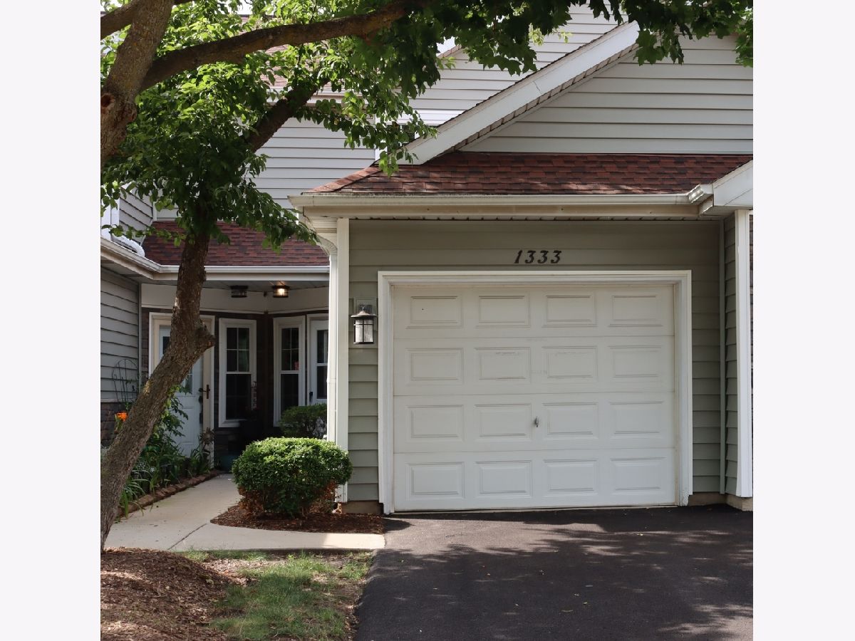  Rented Schaumburg Illinois, 1333 Cranbrook