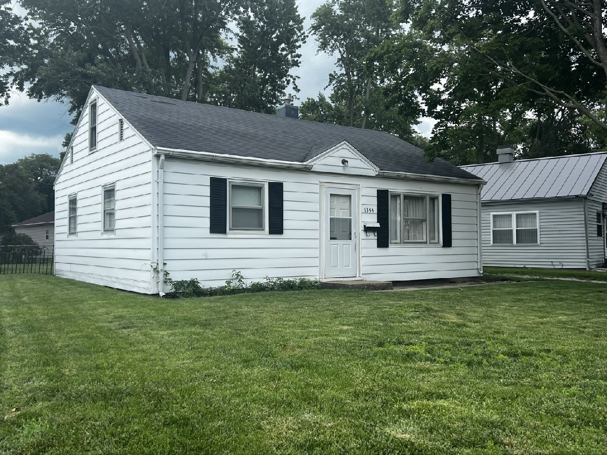  For Sale Rantoul Illinois, 1353 Fairlawn Drive