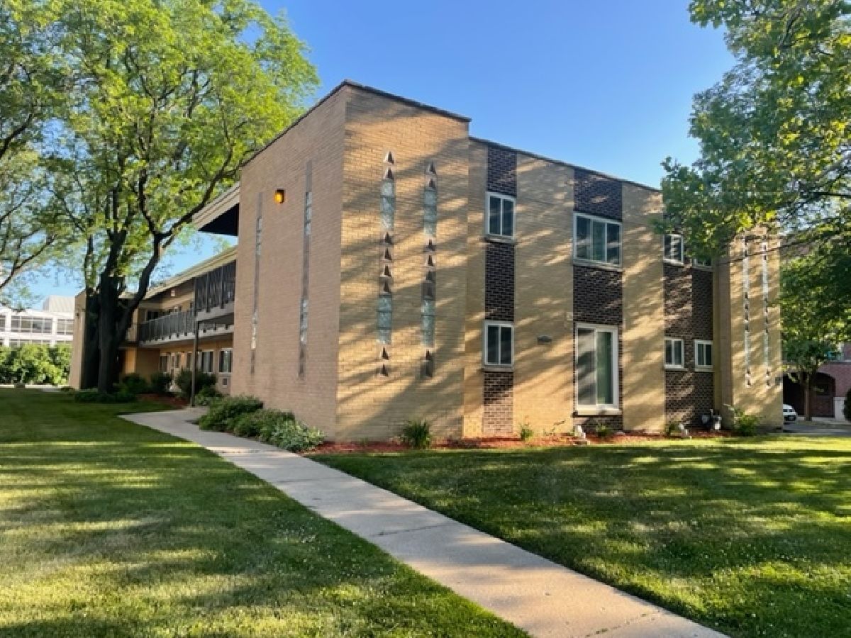  For Rent Park Ridge Illinois, 1019 Peterson