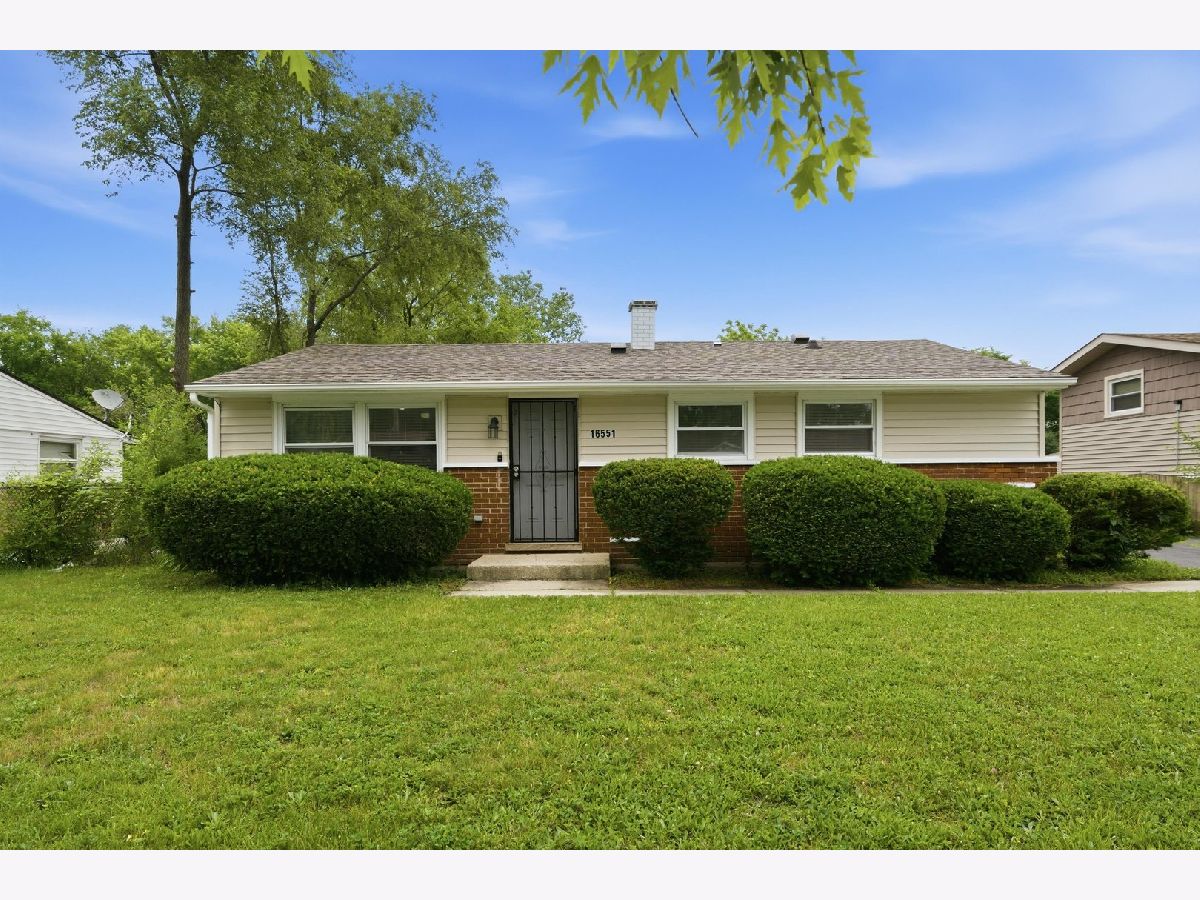  For Sale Markham Illinois, 16551 Plymouth Drive