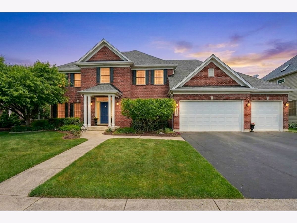  For Sale Campton Hills Illinois, 40W612 Blue Lake Circle