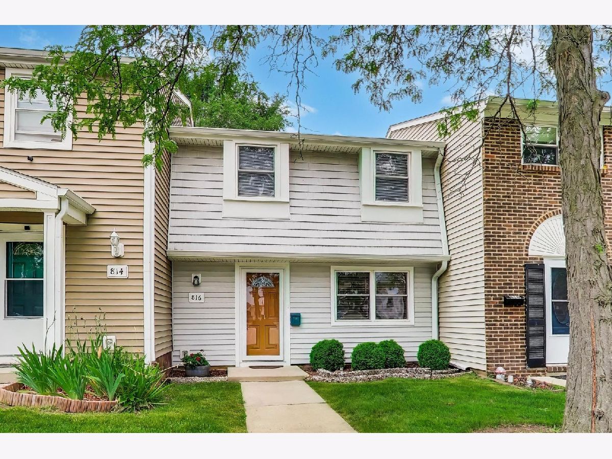  For Sale Schaumburg Illinois, 816 Mansfield Court