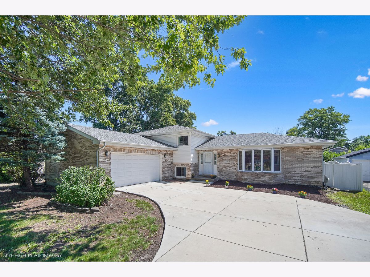  For Sale Orland Hills Illinois, 16803 92nd Avenue