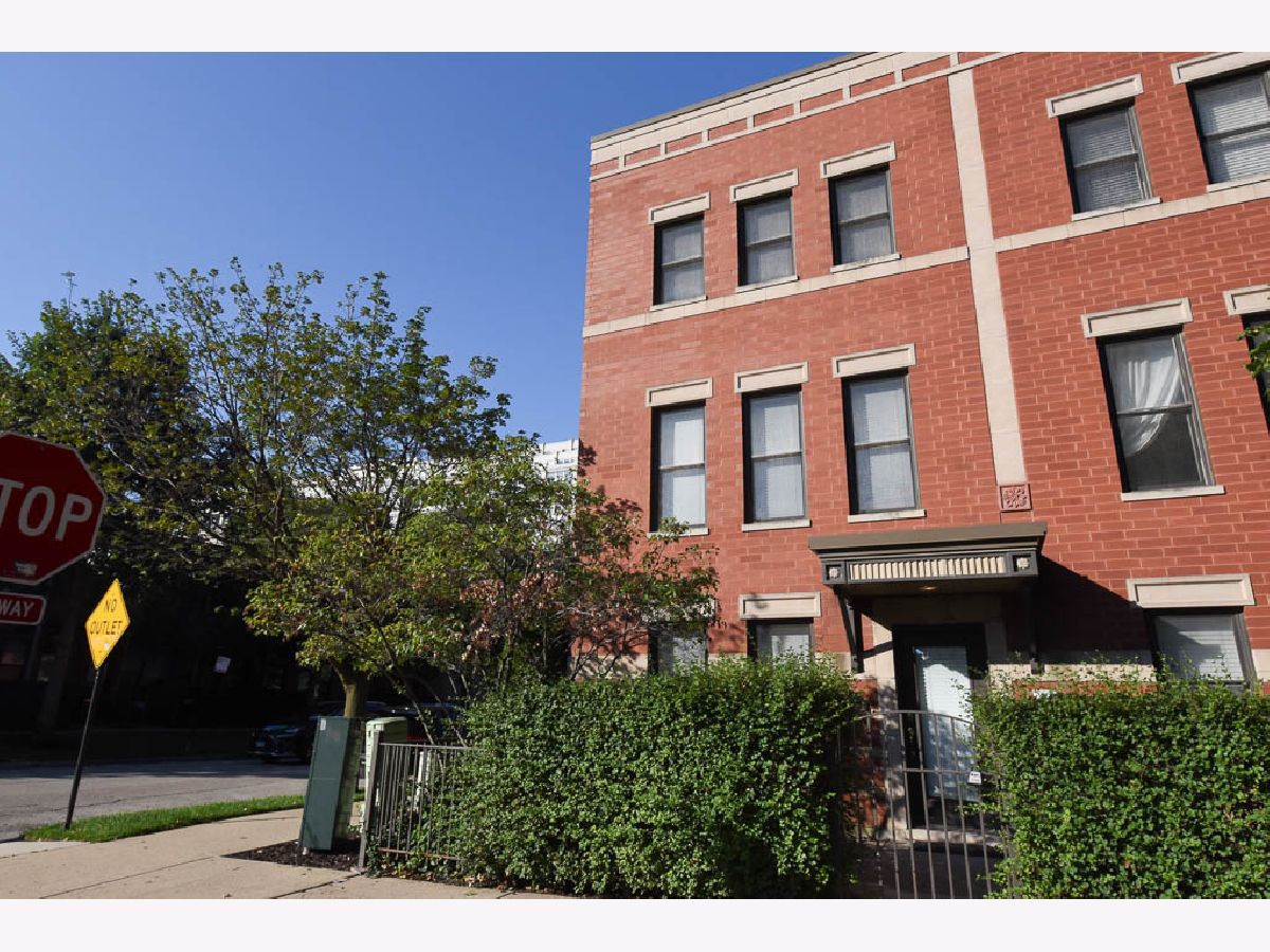 Townhomes & Condos For Rent River Village Chicago Illinois, 1000 Crosby