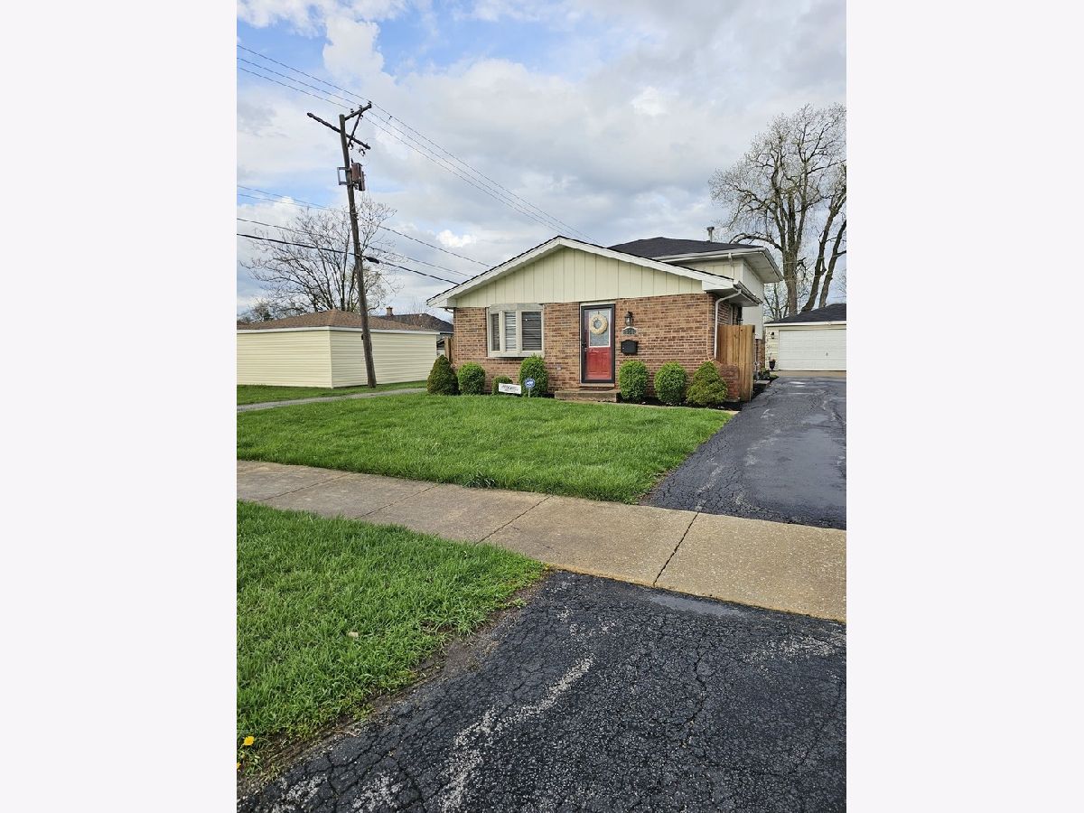  For Sale Phoenix Illinois, 15362 7th Avenue