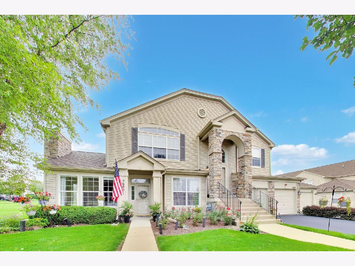  For Sale West Dundee Illinois, 2685 Acorn Court
