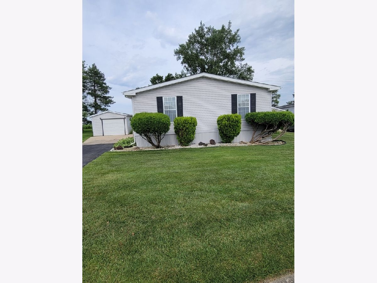 Subdivision For Sale Pheasant Lake Estates Beecher Illinois, 61 Partridge Lane