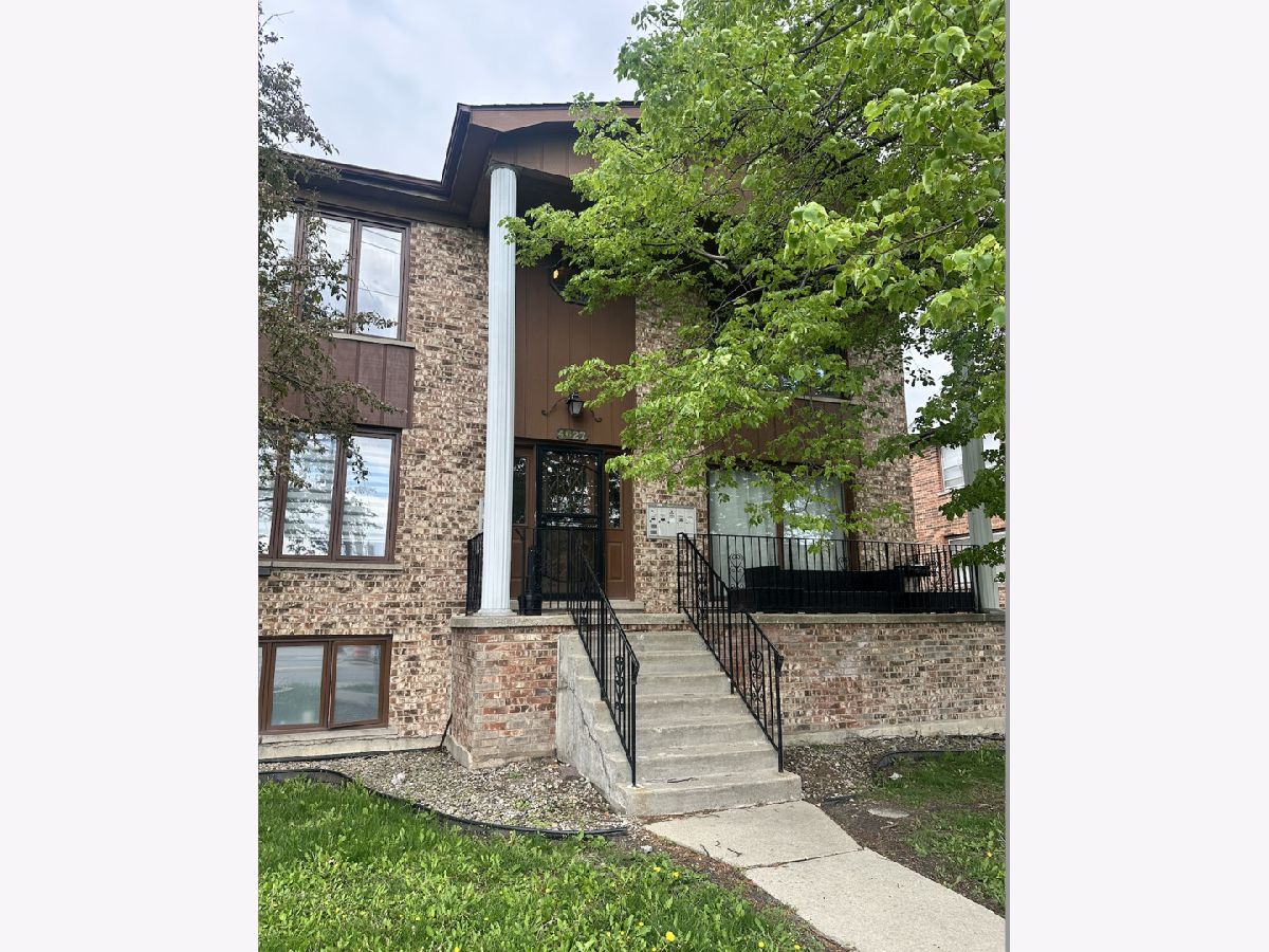  For Rent Brookfield Illinois, 4627 Eberly