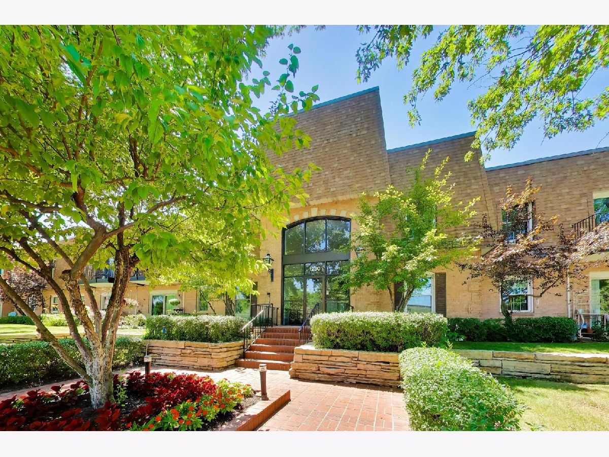  For Sale Highland Park Illinois, 1230 Park Avenue