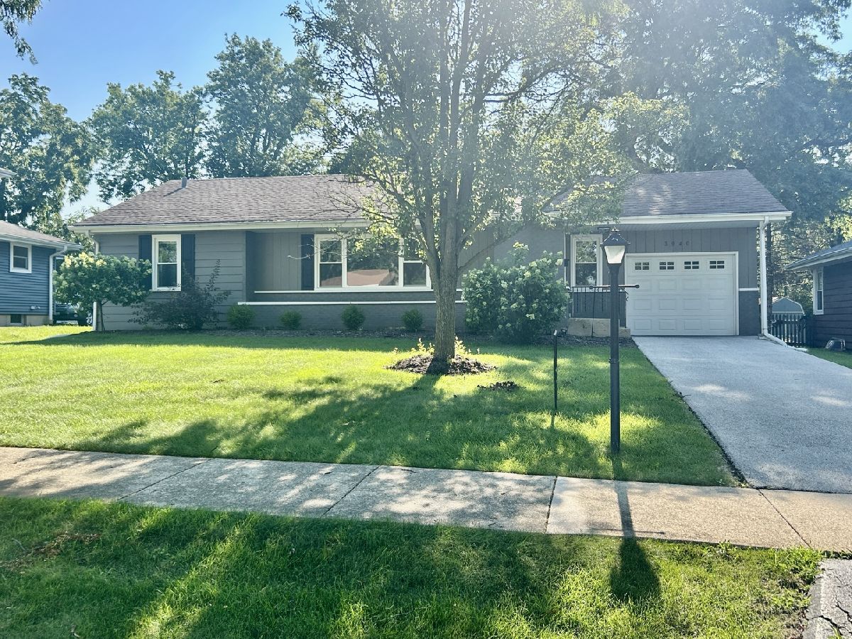  Rented Downers Grove Illinois, 3940 Forest