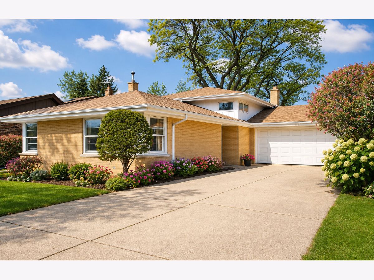 Homes For Rent Greenwood Estates Niles Illinois, 8732 North