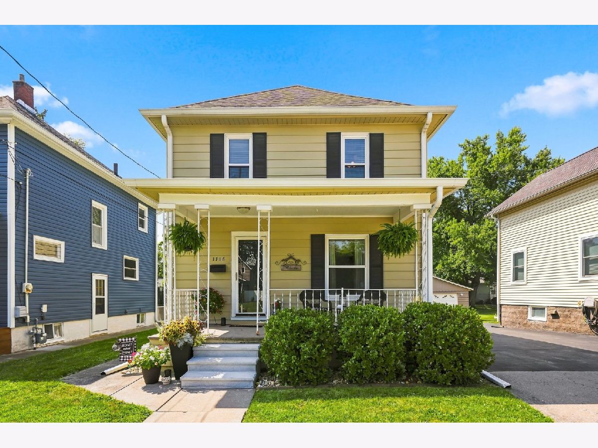  For Sale Moline Illinois, 1716 28th Avenue
