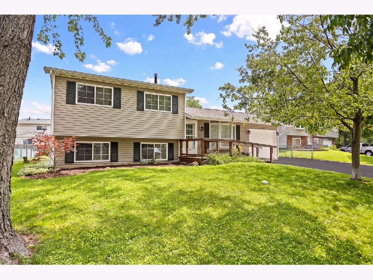 Homes For Sale Sugarbrook Bolingbrook Illinois, 148 Bedford Road