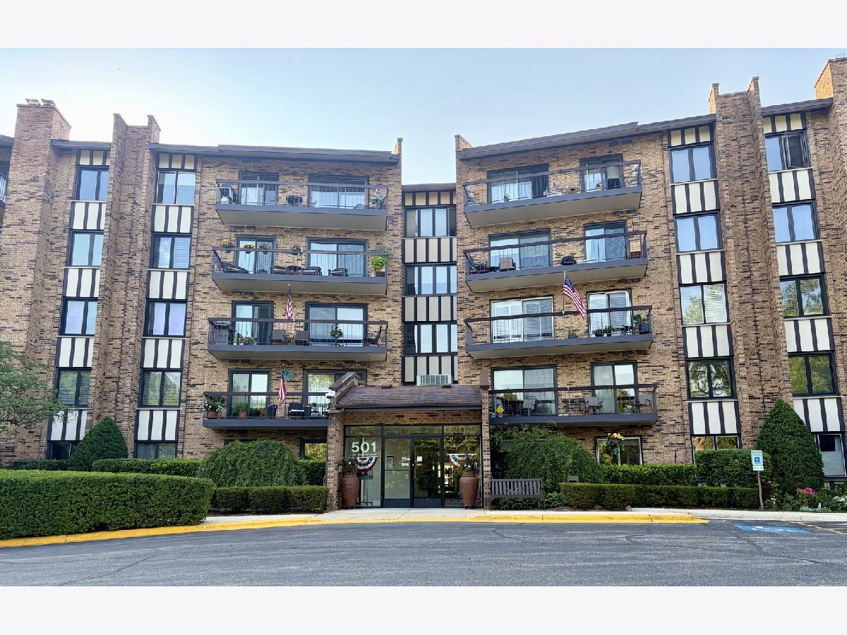  For Sale Willowbrook Illinois, 501 Lake Hinsdale Drive