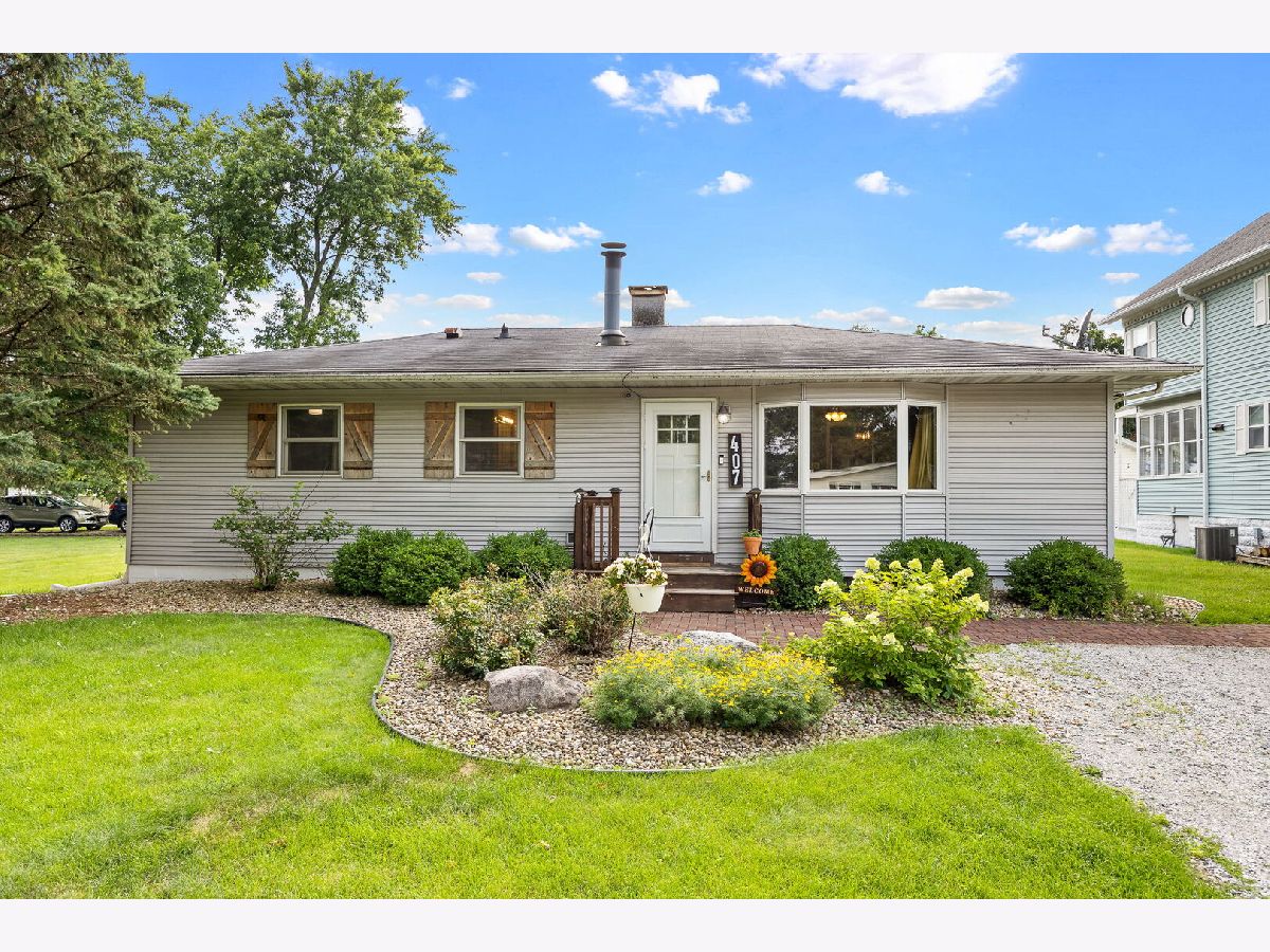  For Sale Manhattan Illinois, 407 Thelma Street