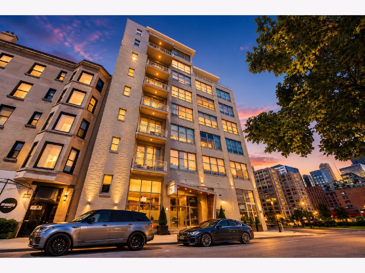  For Sale Chicago Illinois, 770 Gladys Avenue