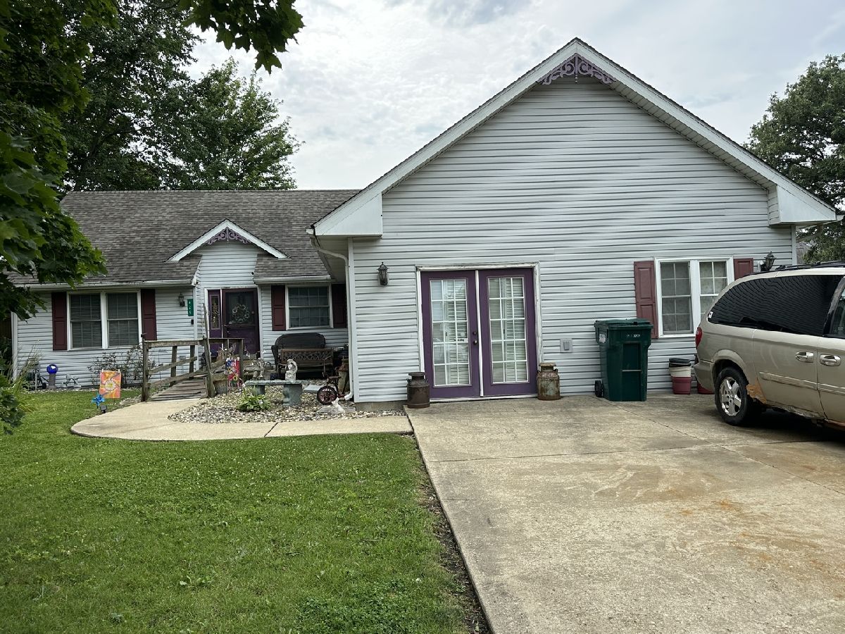  For Sale Manteno Illinois, 625 Diversatech Drive