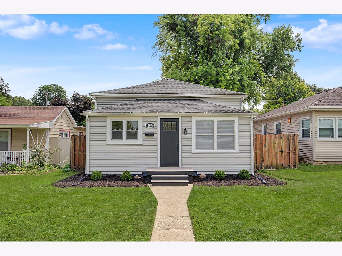  For Sale Lemont Illinois, 15976 New Avenue