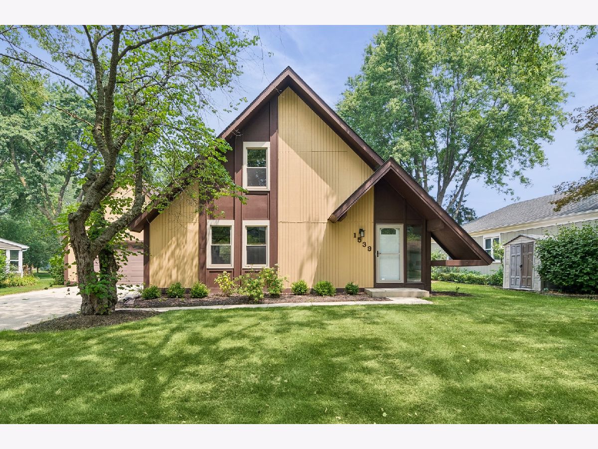  For Sale Naperville Illinois, 1539 Foxhill Road