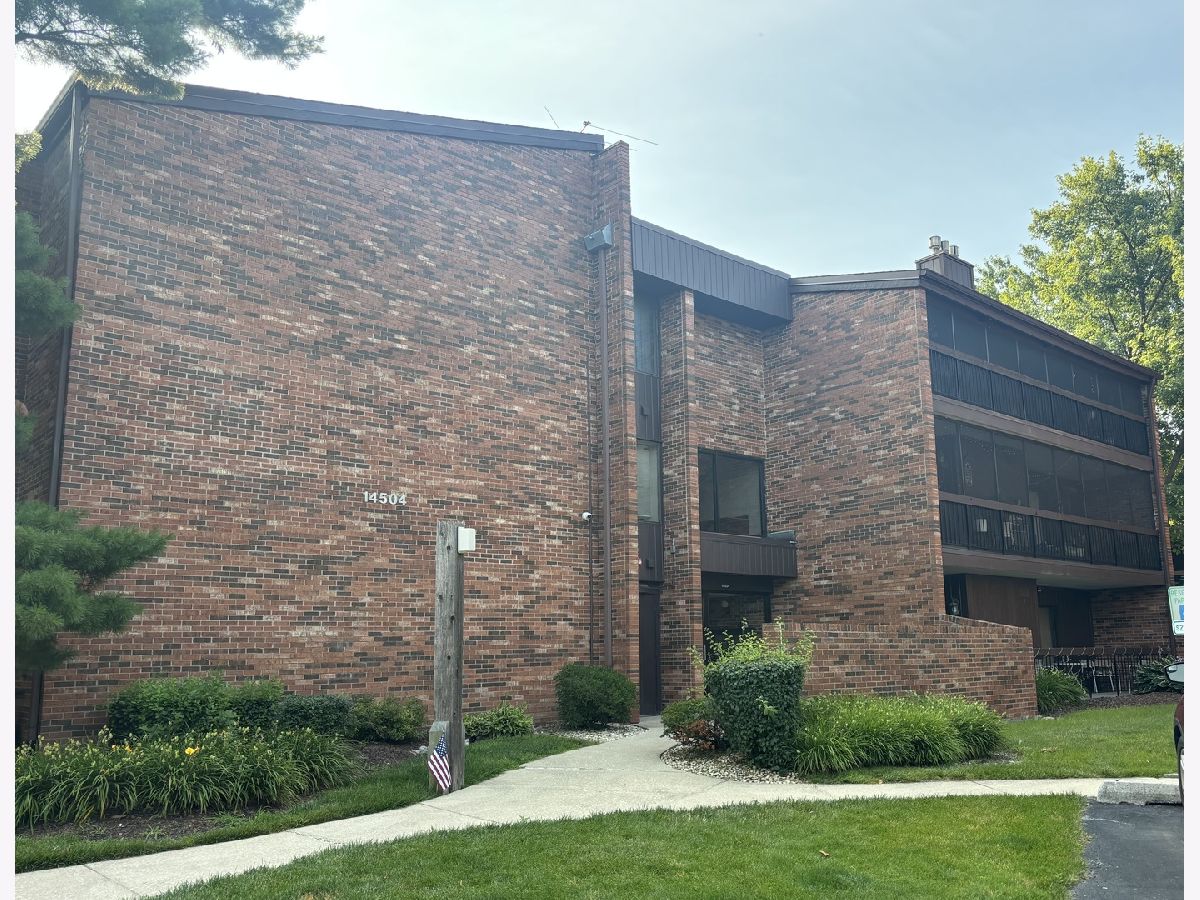  For Sale Oak Forest Illinois, 14504 Linder Court