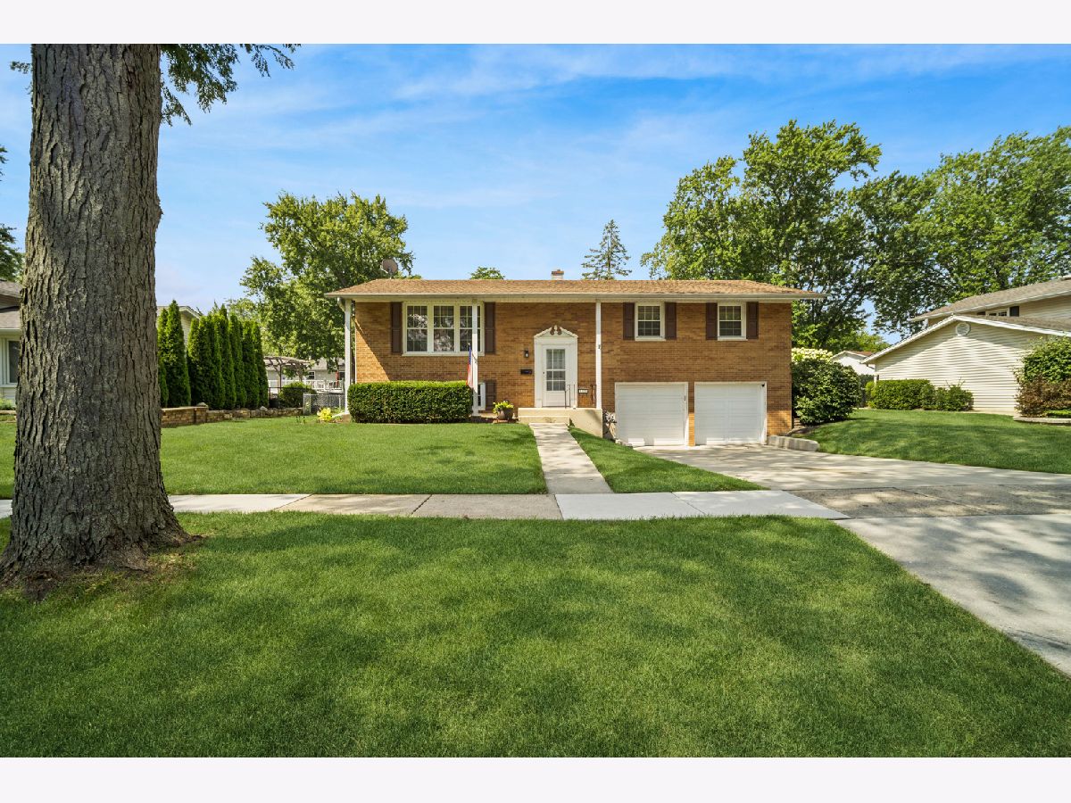 Homes For Sale Winston Park Palatine Illinois, 1305 Sanborn Drive