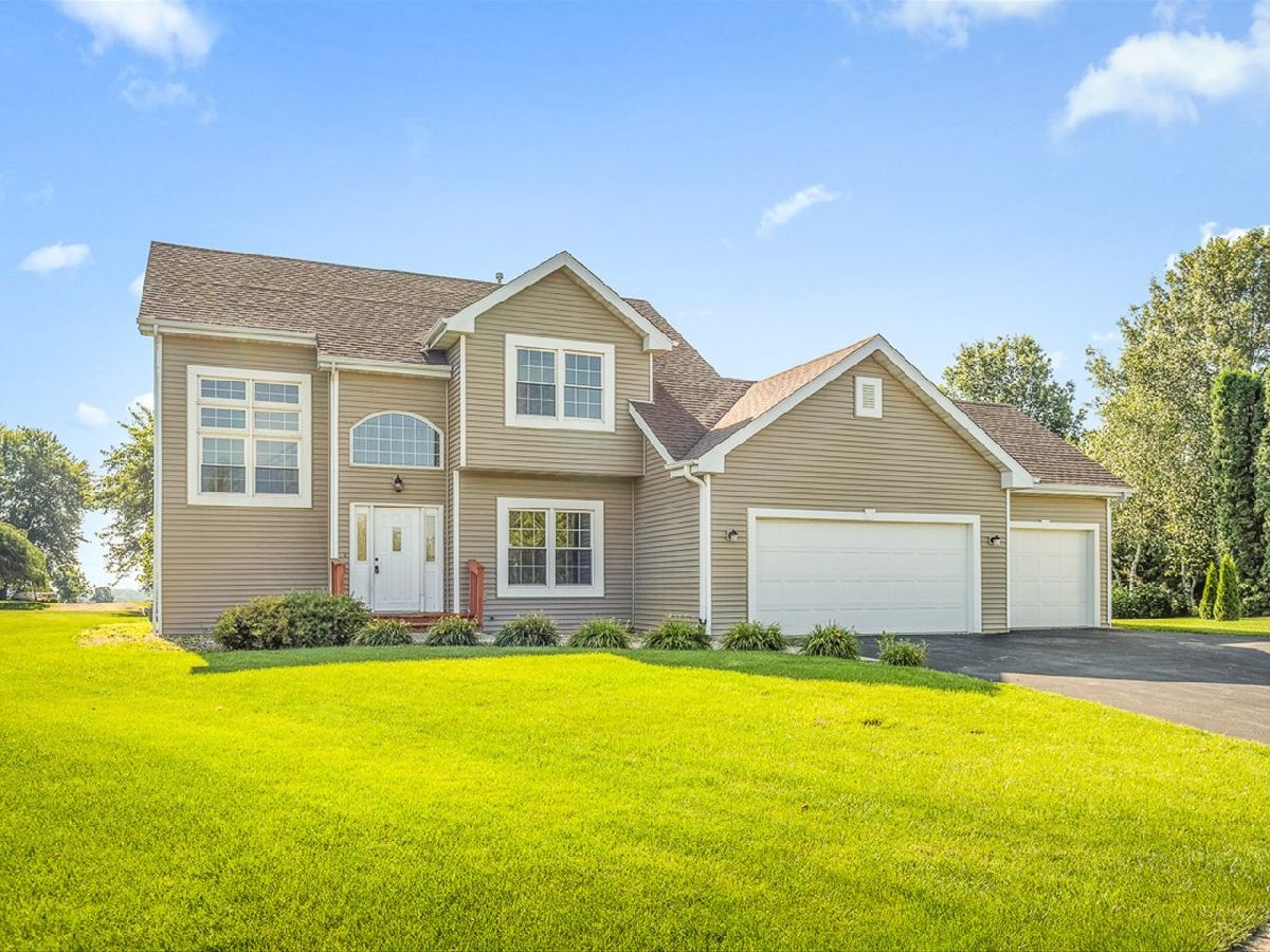  For Sale Winnebago Illinois, 510 Zierke Court