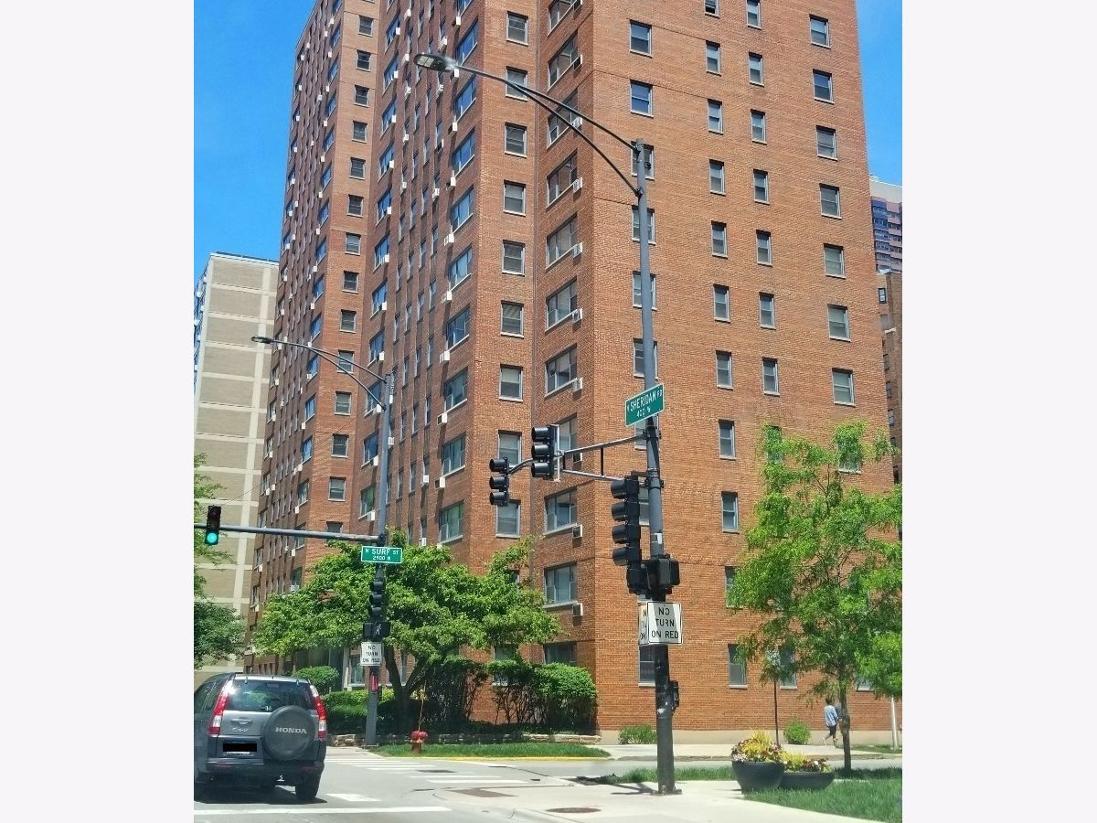  Rented Chicago Illinois, 2909 Sheridan