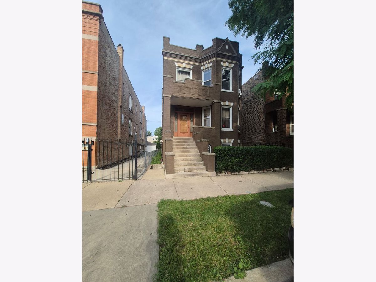 Homes & Condos & Townhomes For Rent Little Village Chicago Illinois, 2813 Lawndale