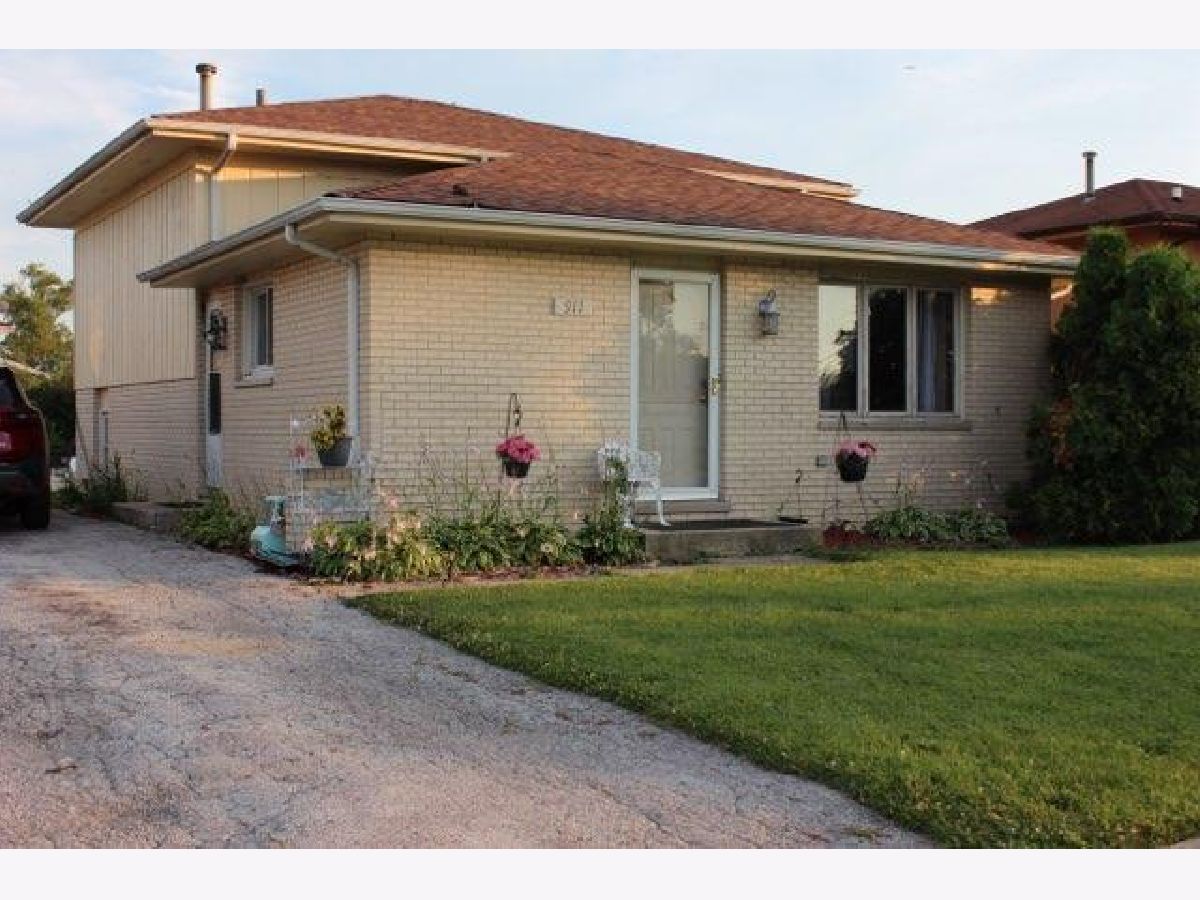  For Sale Phoenix Illinois, 911 152nd Street