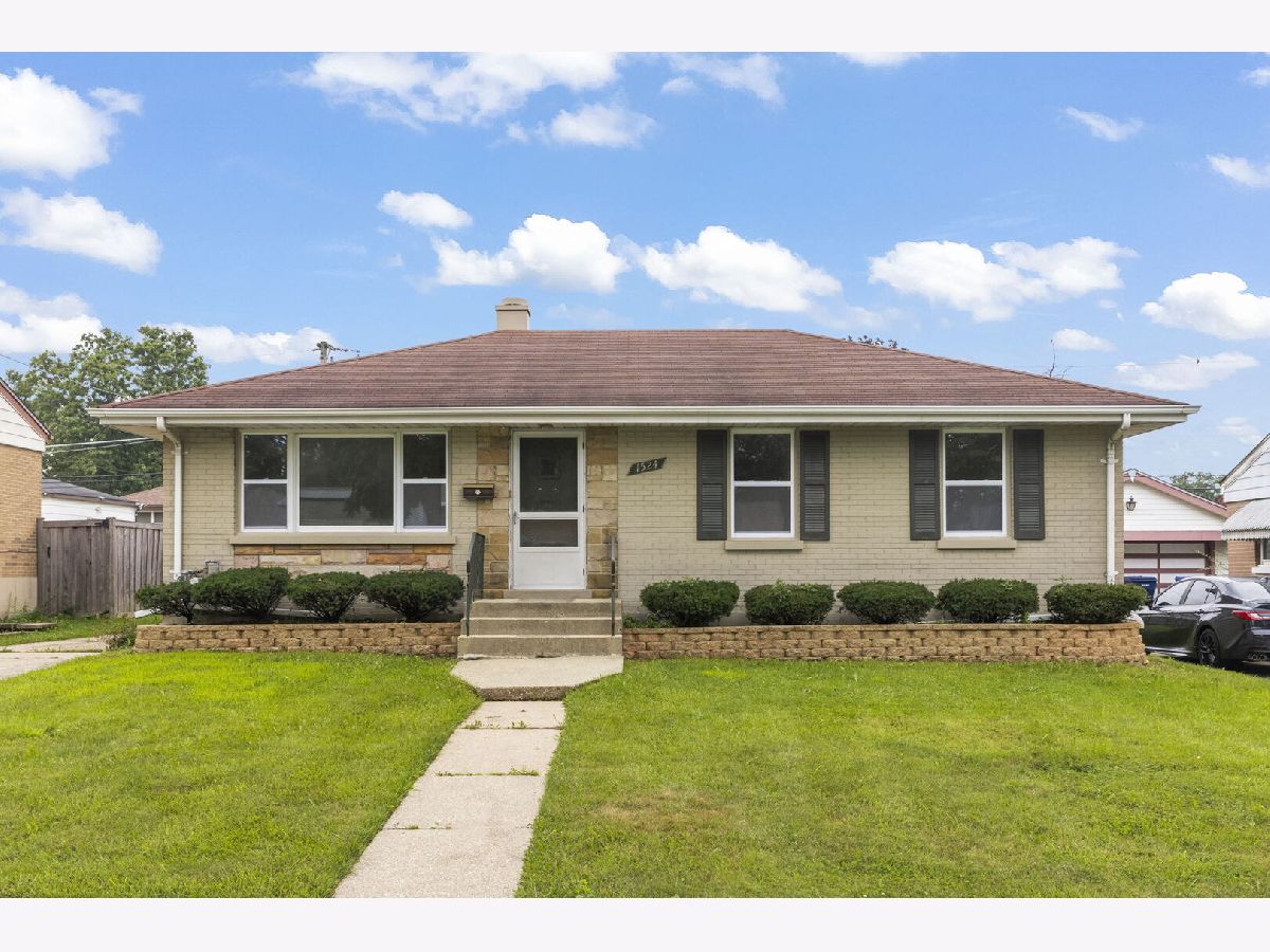 For Sale Berkeley Illinois, 1524 Harding Avenue
