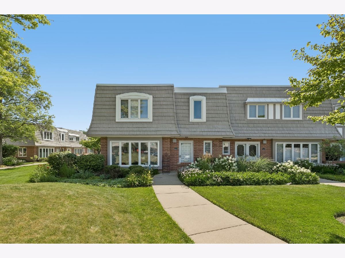  For Sale Highland Park Illinois, 739 Concorde Drive