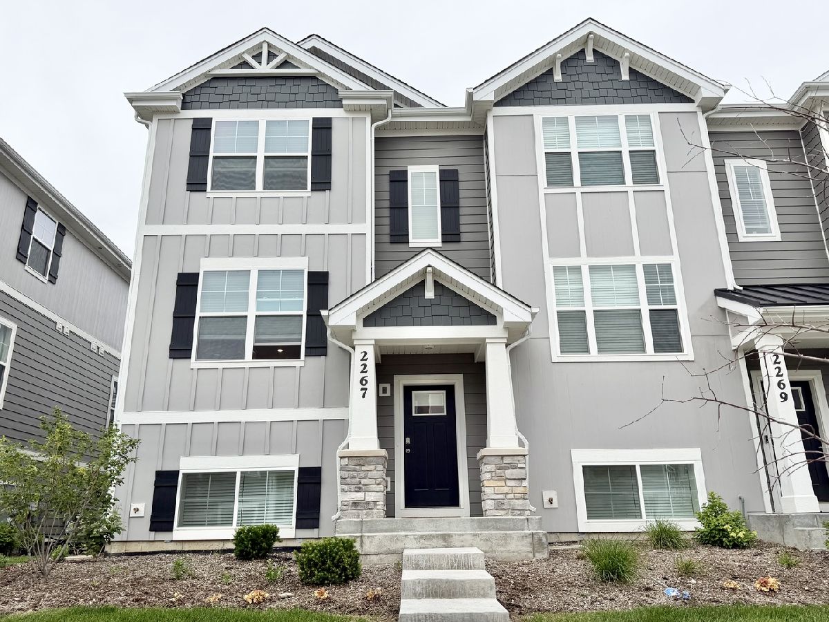  For Rent Mundelein Illinois, 2267 Glacier