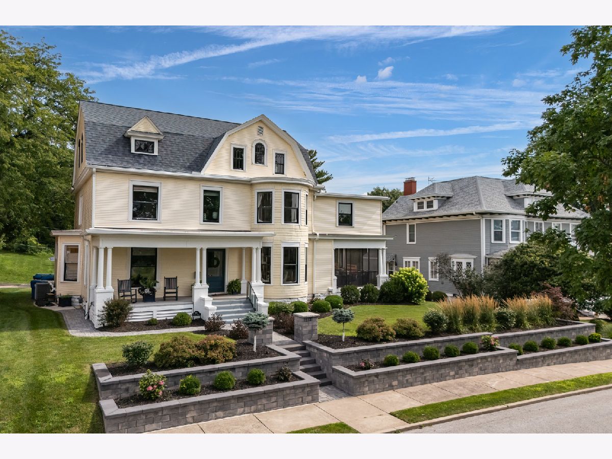 Homes For Sale Prospect Terrace Davenport Iowa, 1612 Prospect Terrace