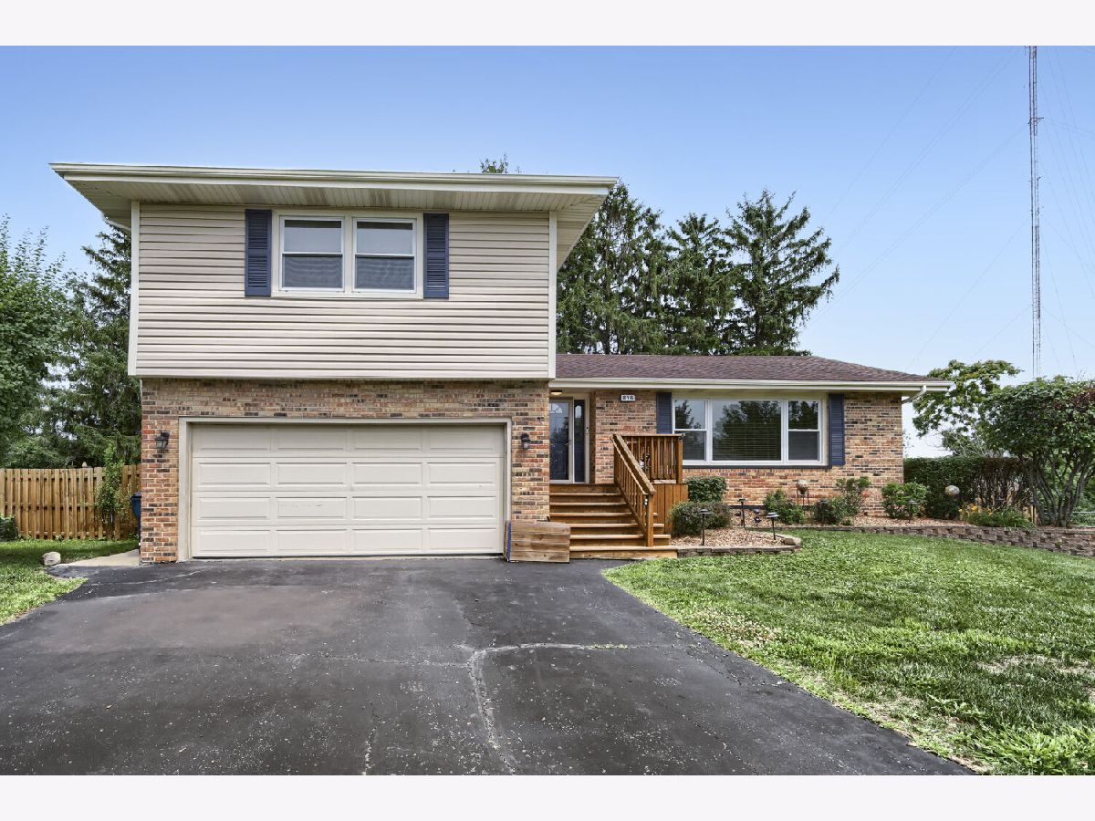  For Sale Addison Illinois, 816 Heritage Drive
