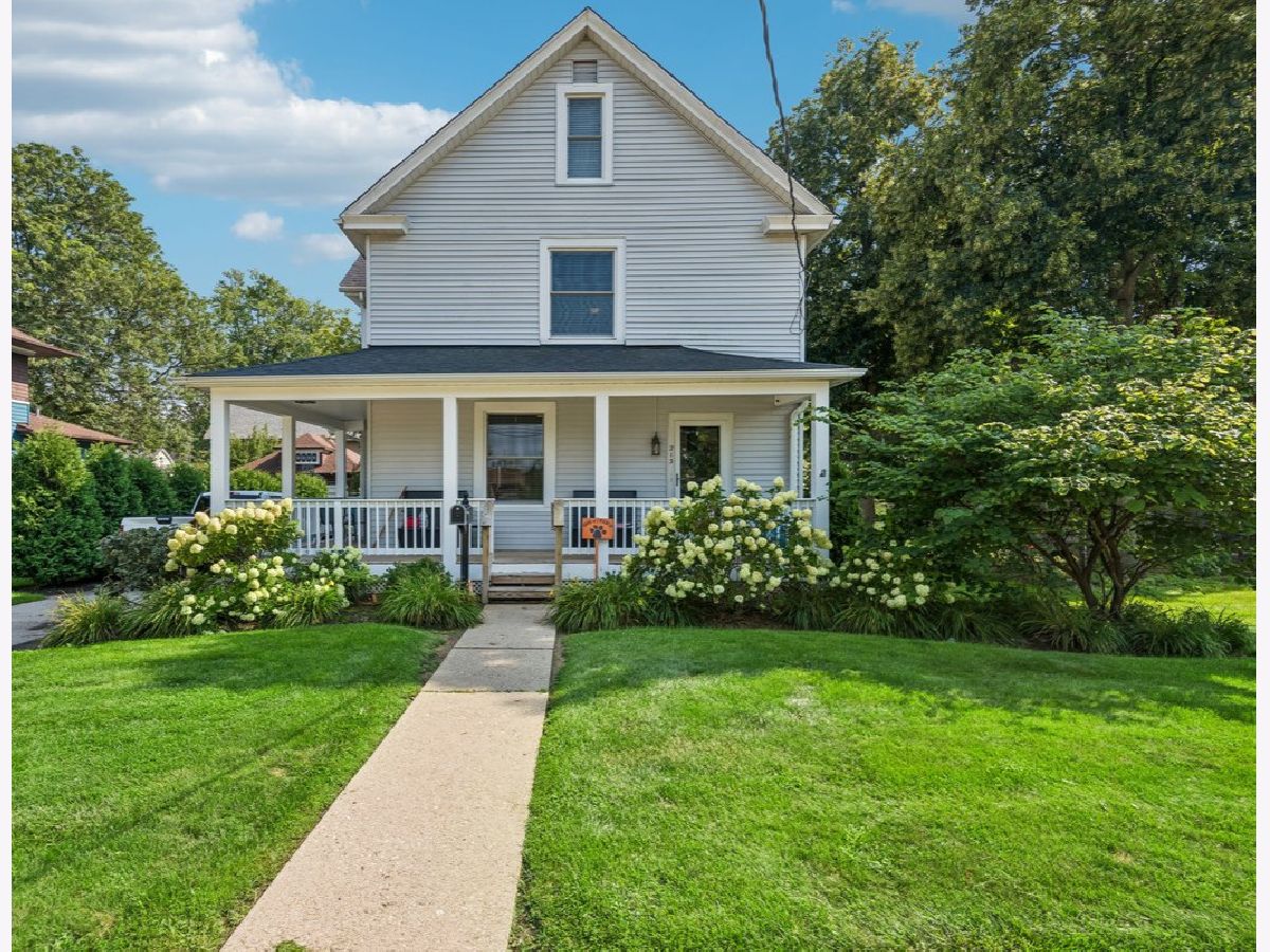  For Rent Libertyville Illinois, 213 Maple
