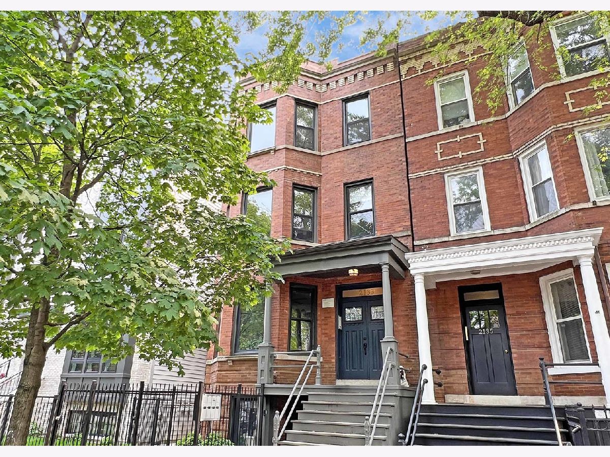  Rented Chicago Illinois, 2133 Crystal
