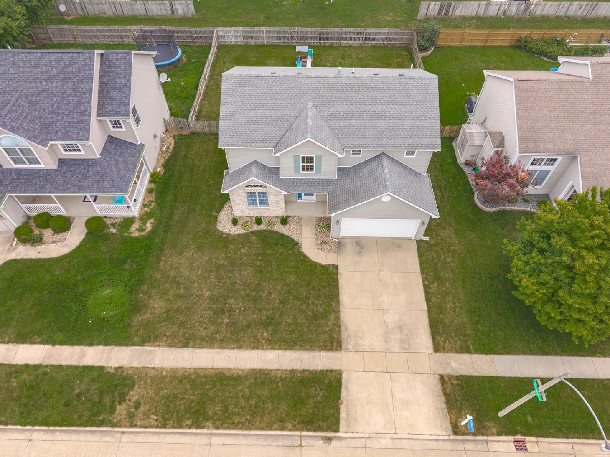  For Sale Bloomington Illinois, 1410 Tralee Lane