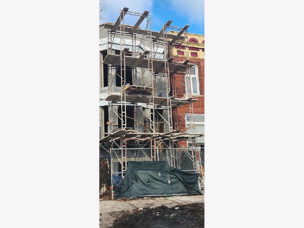  For Sale Chicago Illinois, 530 44th Place