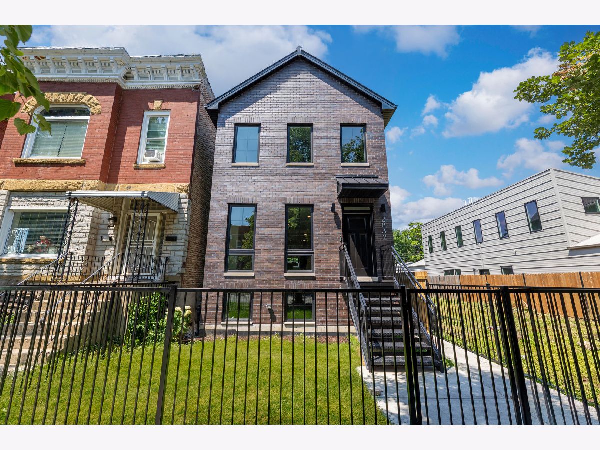  For Sale Chicago Illinois, 2832 Wilcox Street