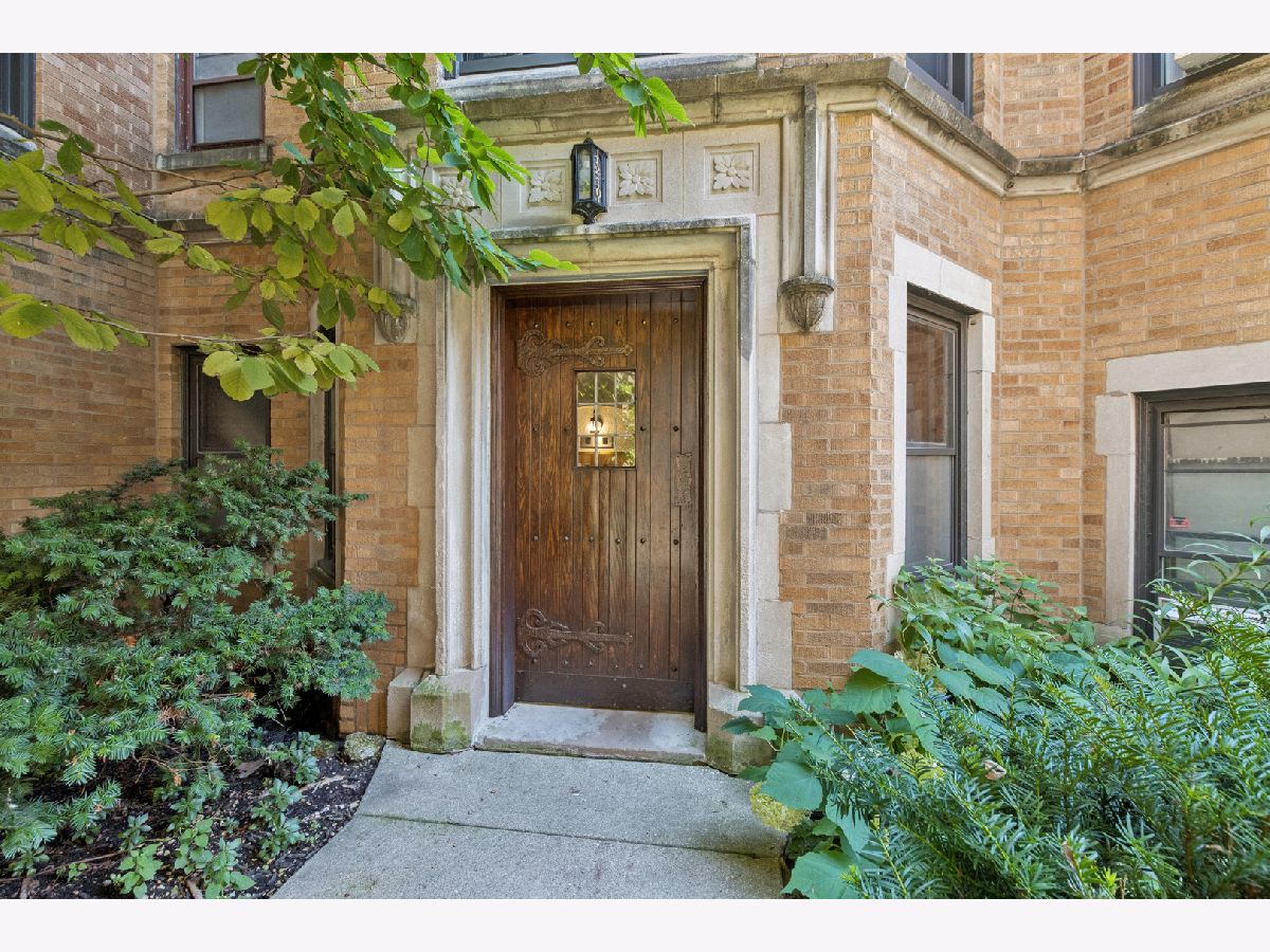  For Sale Chicago Illinois, 1210 Jarvis Avenue