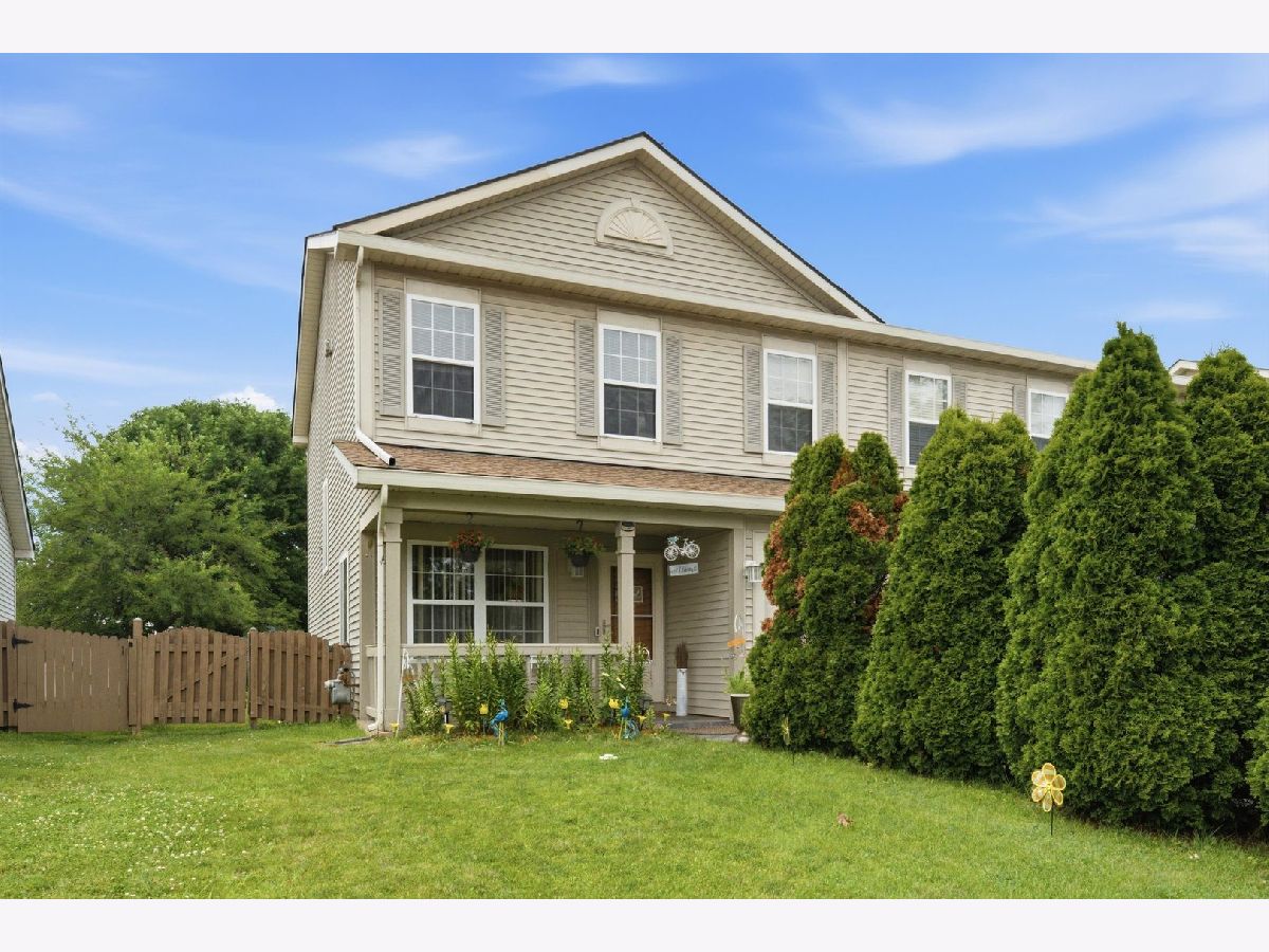 Homes & Townhomes For Sale Lakewood Falls Romeoville Illinois, 678 Shannon Drive
