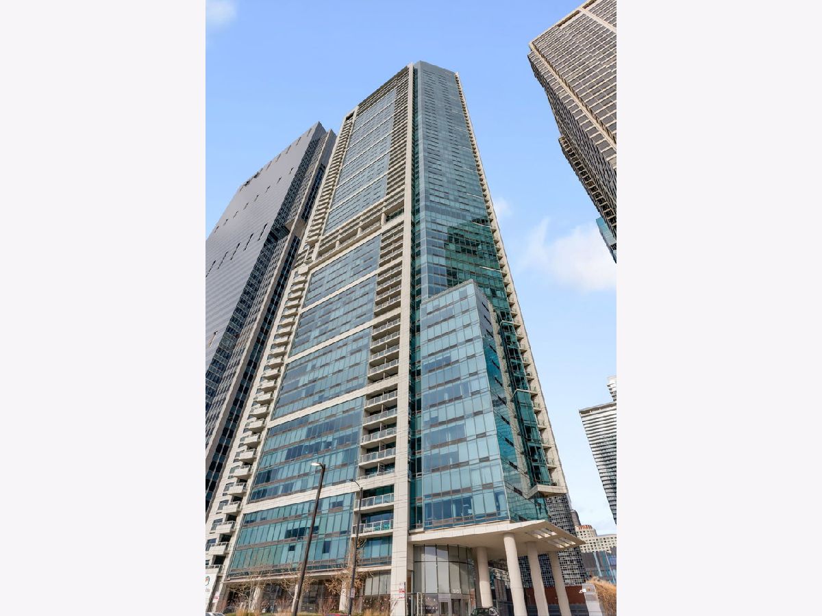 Condos & Townhomes For Sale 340 On The Park Chicago Illinois, 340 Randolph Street