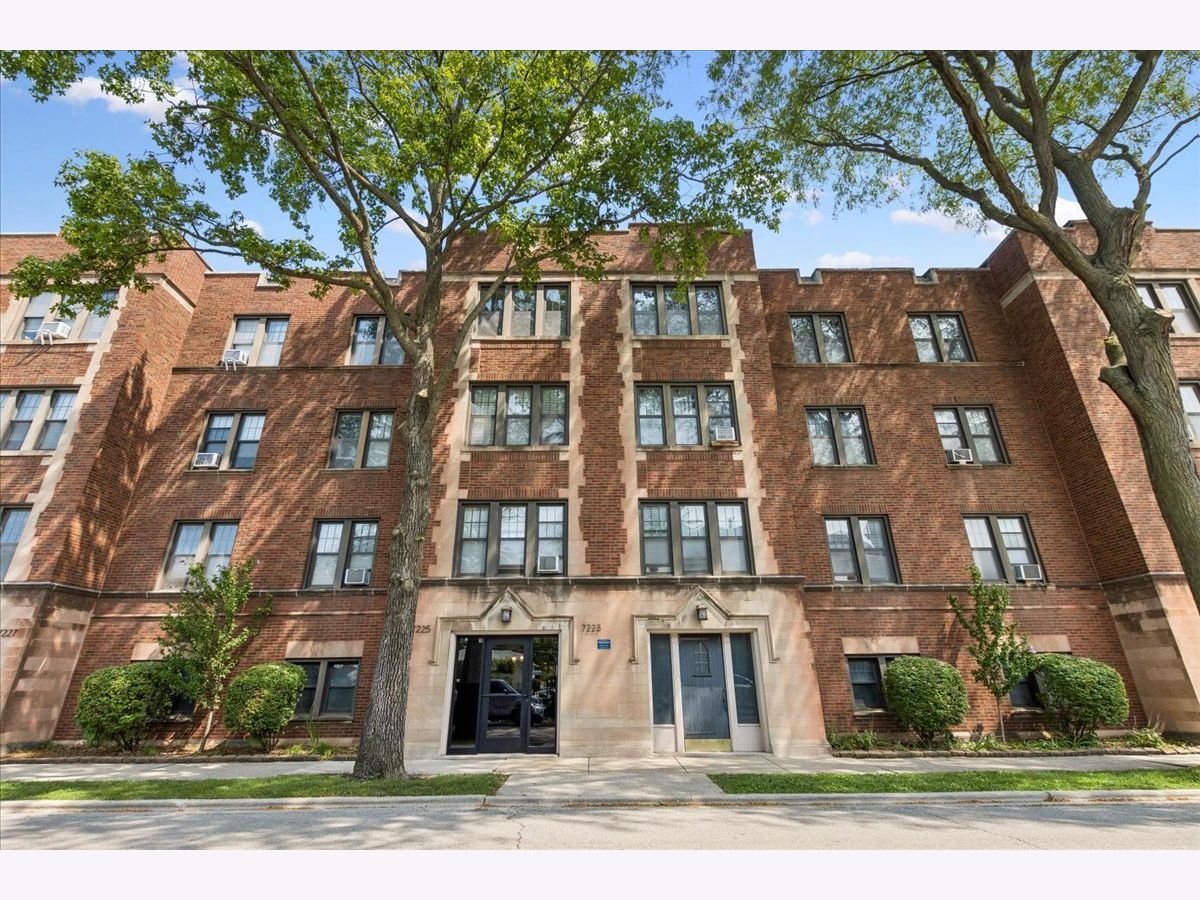  For Sale Forest Park Illinois, 7223 Adams Street