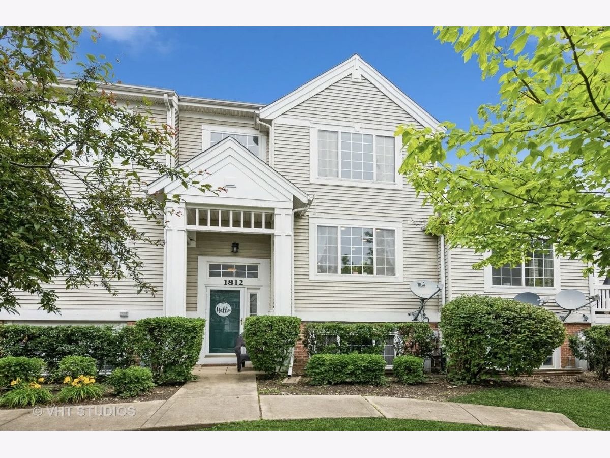  For Rent Glendale Heights Illinois, 1812 Whirlaway